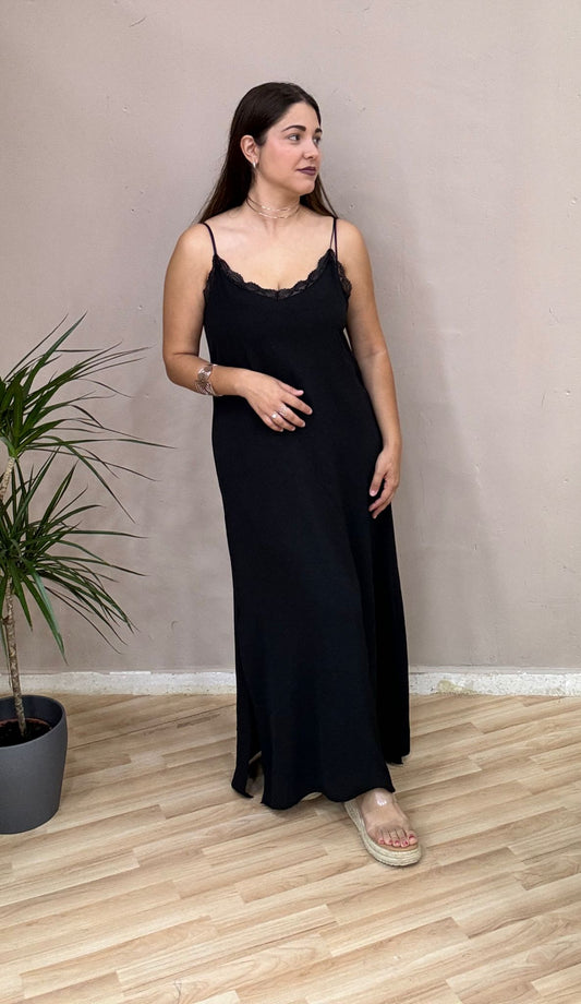 VESTIDO LENCERO
